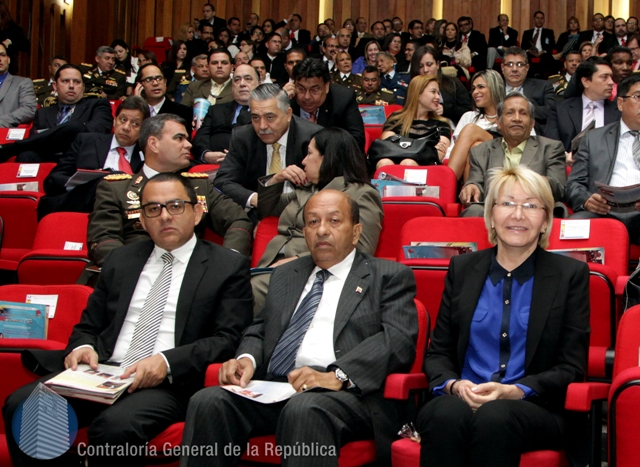 “Debemos fortalecer las herramientas que tiene el Estado para combatir la corrupción”