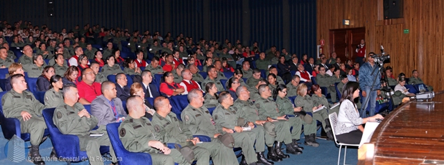 Contralor General brindó clase magistral a miembros de la FANB sobre Ética Pública, Moral Administrativa y Control Fiscal