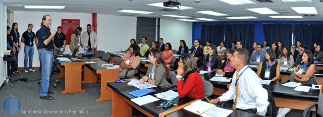 Voluntariado CGR recibió capacitación