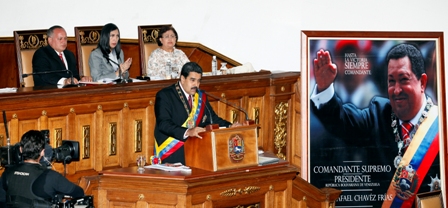 Presidente Maduro firma Ley Habilitante en defensa de la paz y la soberanía