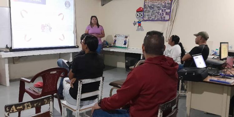 CEM dictó taller a voceros y voceras de la comuna Profesora Julia Caraballo