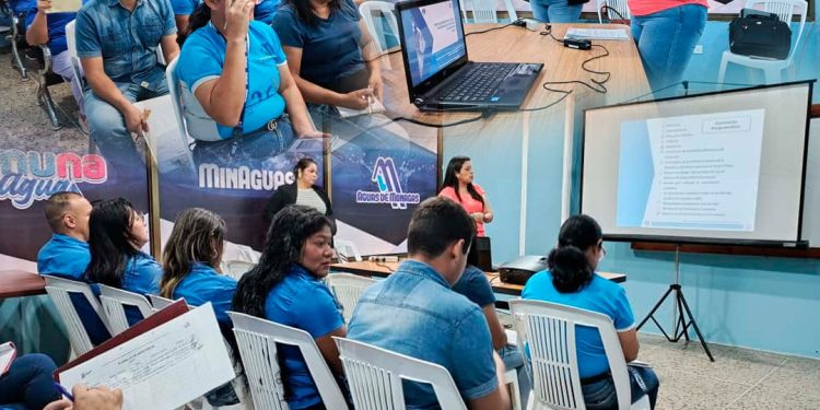 CEM dictó charla de fortalecimiento de los procesos de trabajo de las OAC en Aguas de Monagas