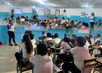 CEM promueve la Participación Ciudadana Escolar a través del programa «La Contraloría va a la Escuela»