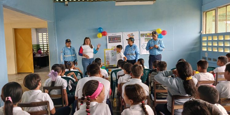 Contraloría del Estado Monagas promueve la sana convivencia y el uso responsable de redes sociales en las escuelas
