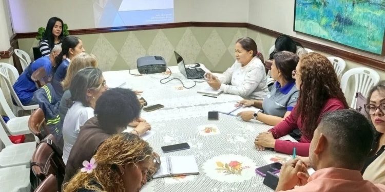 Contraloría estadal instruye a la Secretaría de Comunas en el manejo de inventario de bienes