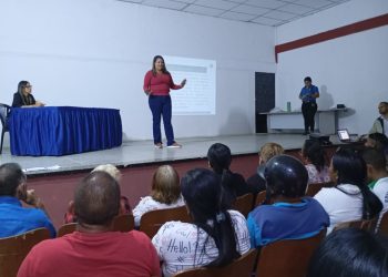 Contralorías capacitan a voceros comunales del municipio Libertador