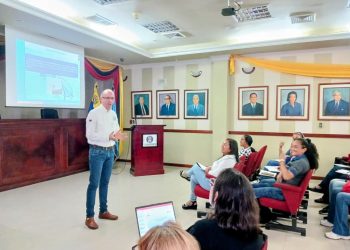 Dirección Técnica de la CEM capacitó a funcionarios de la Secretaría de comunas sobre Manuales de Normas y Procedimientos