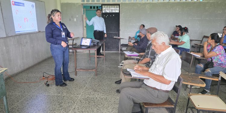 Voceros comunales de la parroquia Alto de Los Godos fueron capacitados en materia de rendición de cuentas